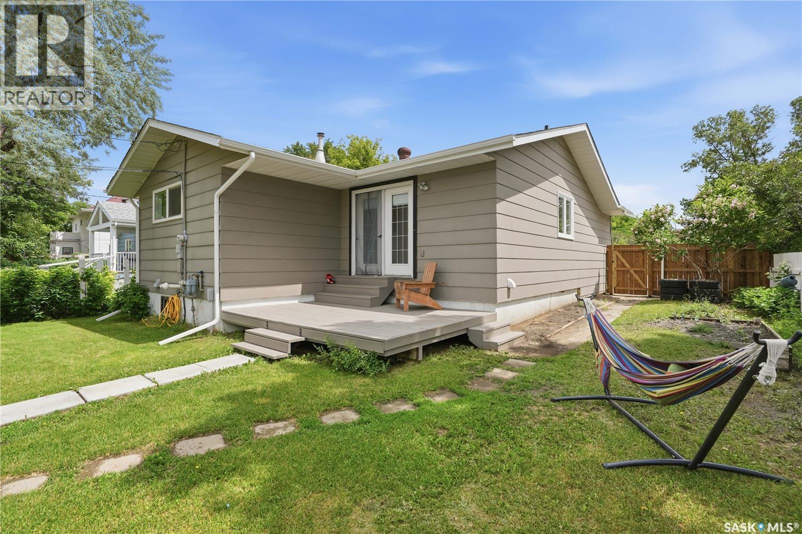 312 Ash Street, Outlook, SK - Outdoor With Deck Patio Veranda