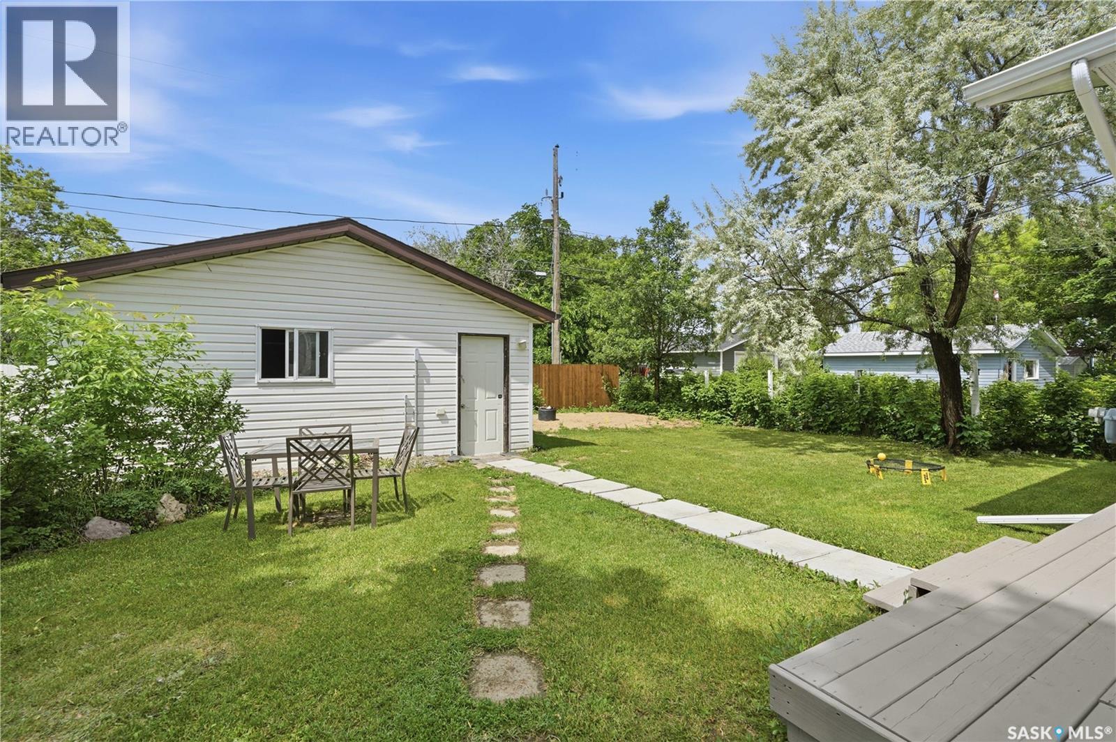 312 Ash Street, Outlook, SK - Outdoor