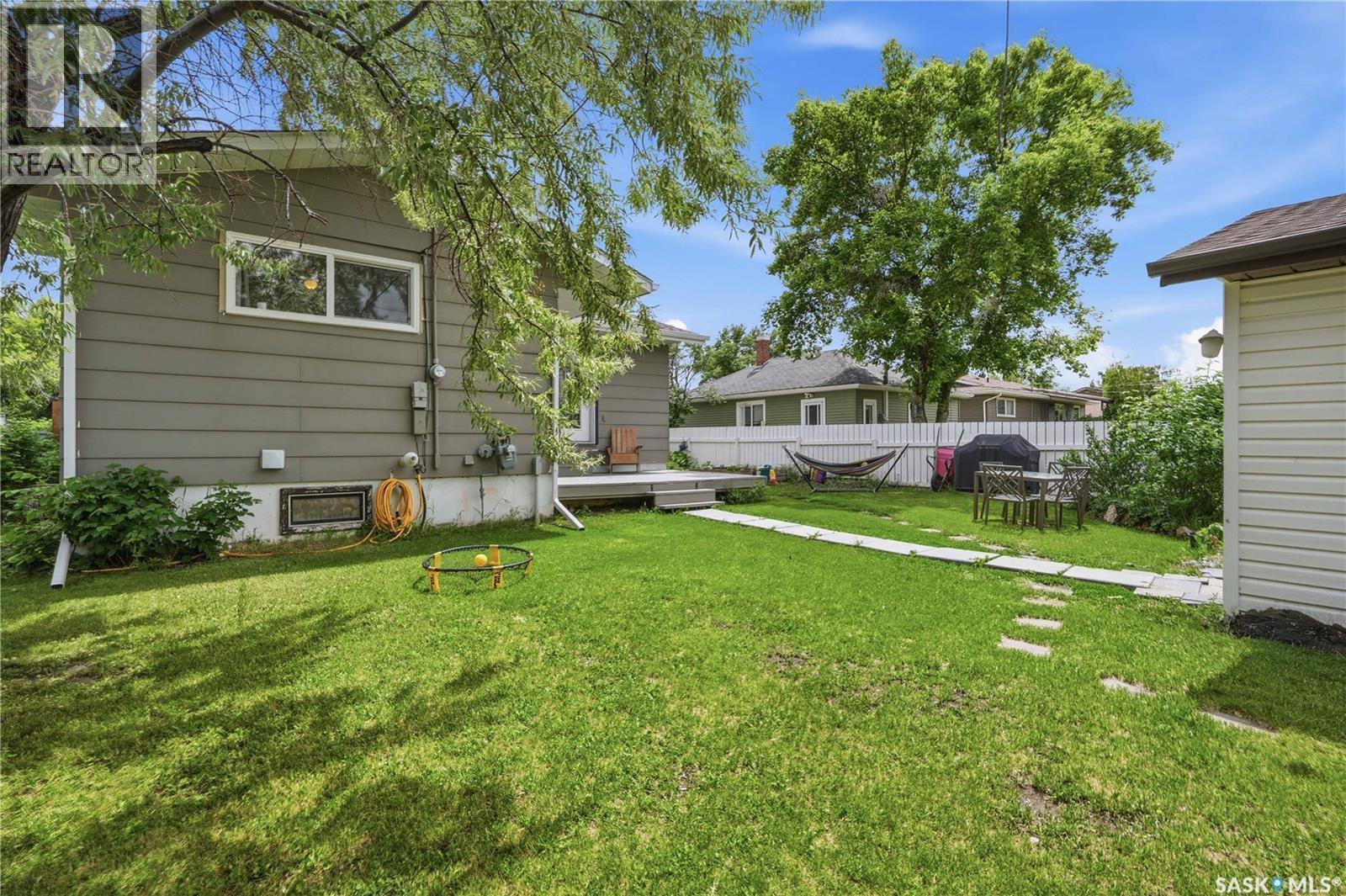 312 Ash Street, Outlook, SK - Outdoor
