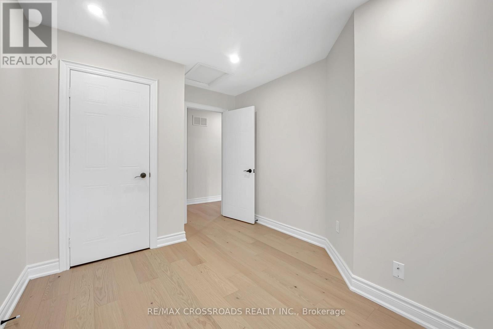 321 Sparrow Circle, Pickering, ON - Indoor Photo Showing Other Room