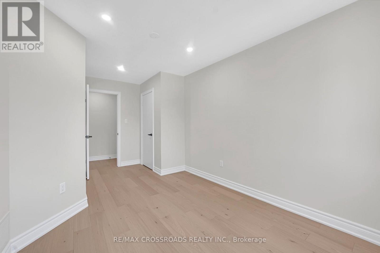321 Sparrow Circle, Pickering, ON - Indoor Photo Showing Other Room