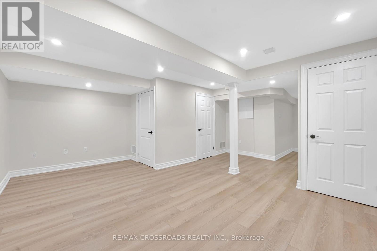 321 Sparrow Circle, Pickering, ON - Indoor