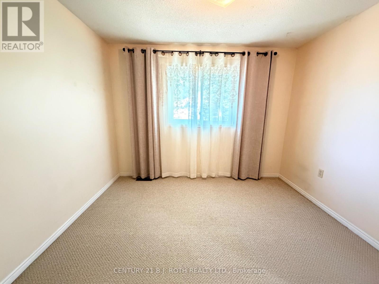 Bedroom 2 - Upper - 29 Irwin Drive, Barrie, ON