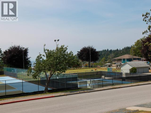 307-5700 Willow Ave, Powell River, BC - Outdoor