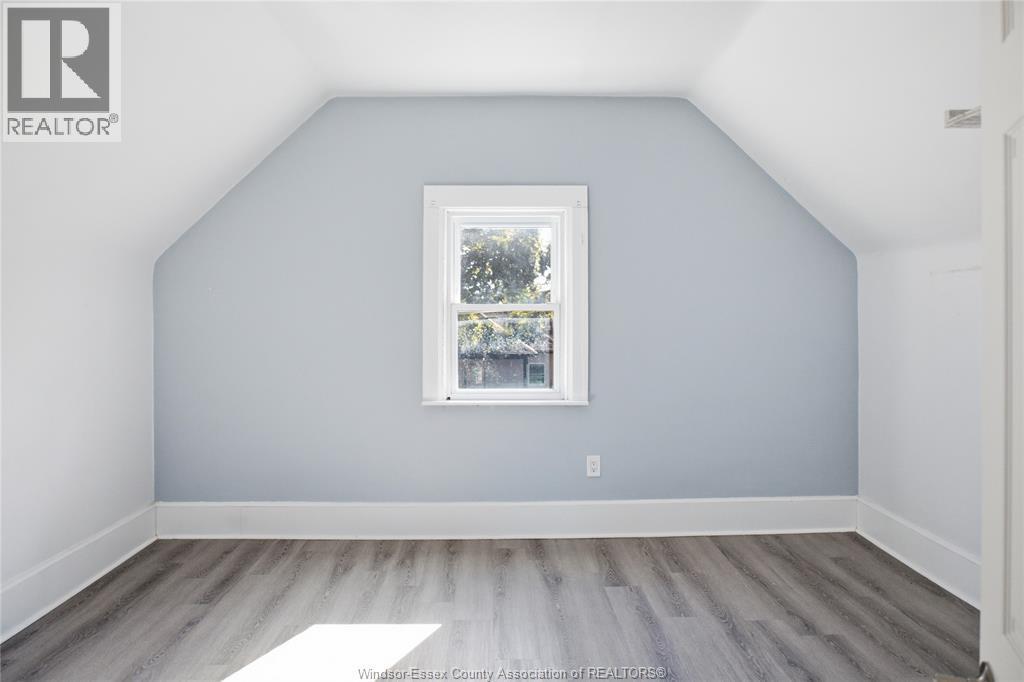 977 Gladstone, Windsor, ON - Indoor Photo Showing Other Room