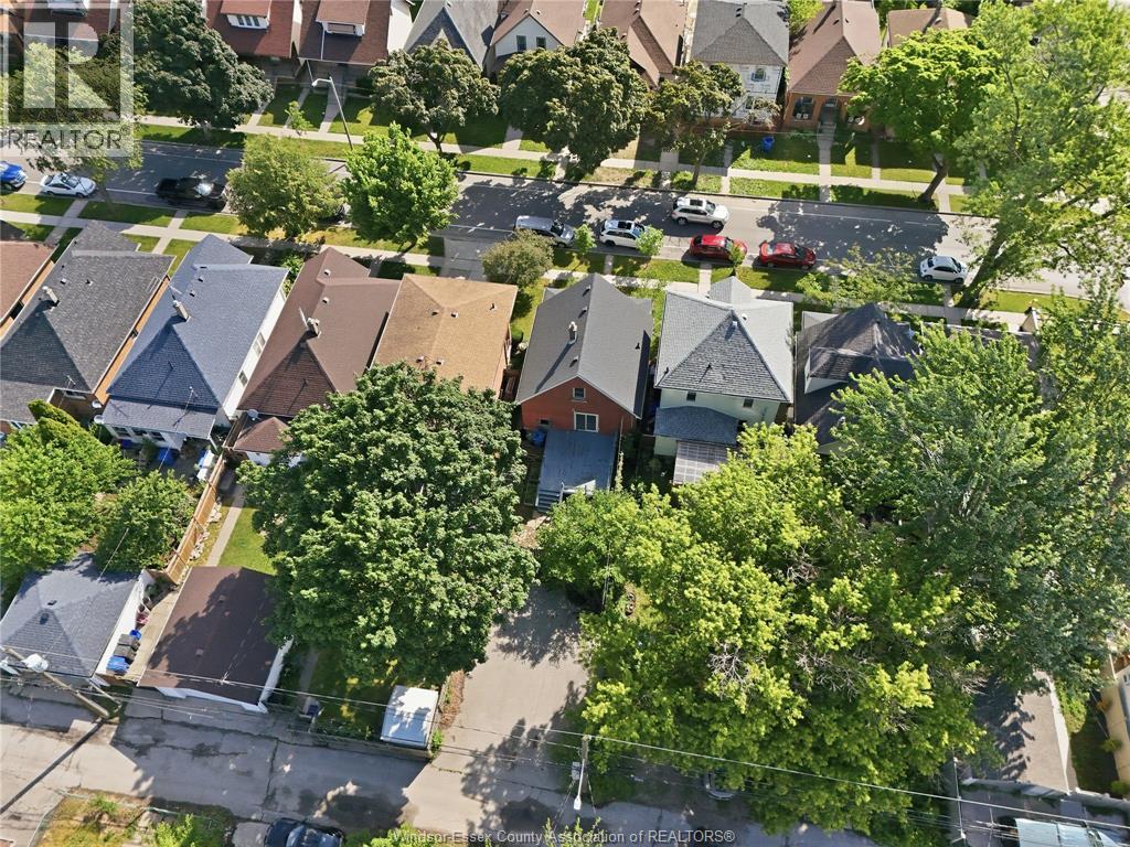 977 Gladstone, Windsor, ON - Outdoor With View