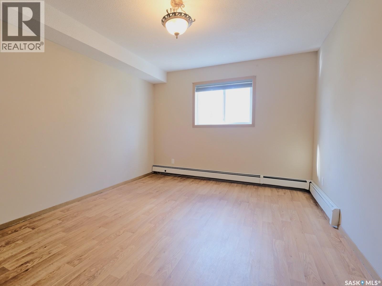 101 114 Third Avenue E, Rosetown, SK - Indoor Photo Showing Other Room