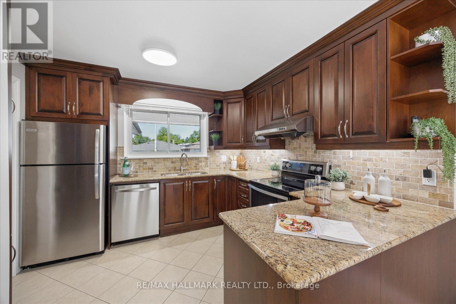 73 Fulbert Crescent, Toronto, ON - Indoor Photo Showing Kitchen