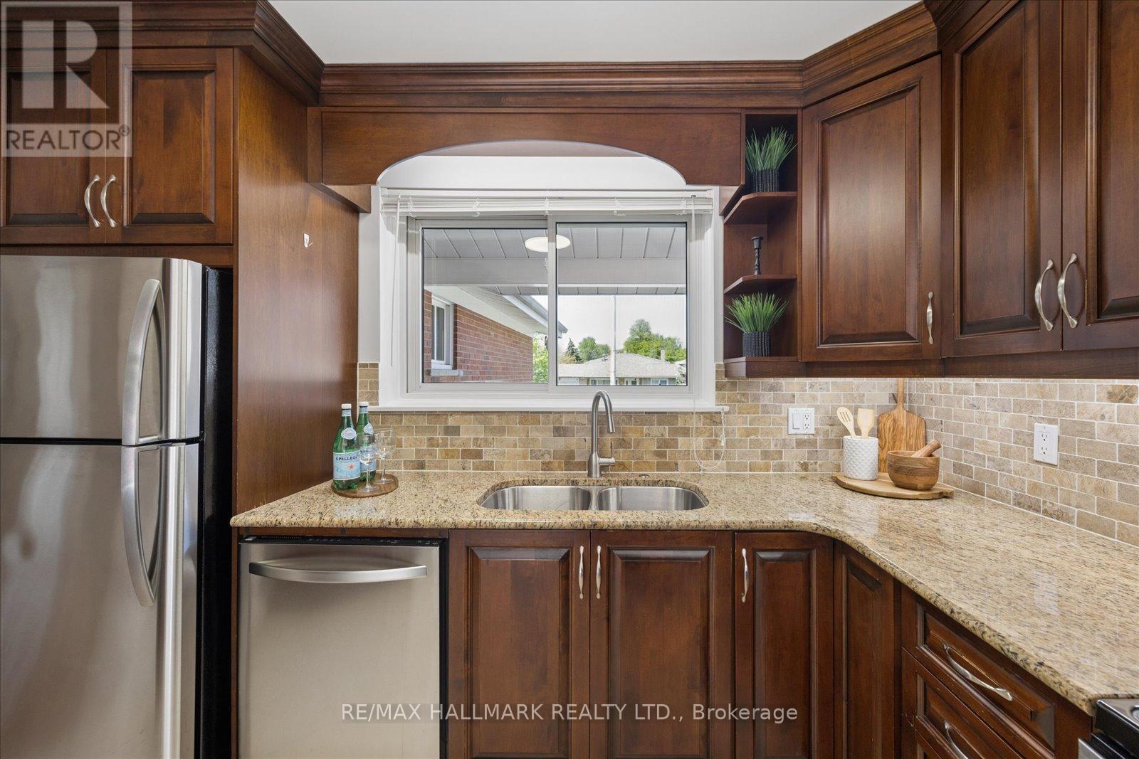 73 Fulbert Crescent, Toronto, ON - Indoor Photo Showing Kitchen With Double Sink