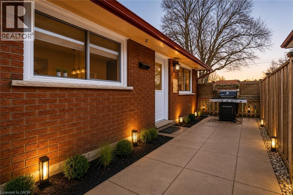 33 Fairlawn Road, Kitchener, ON - Outdoor