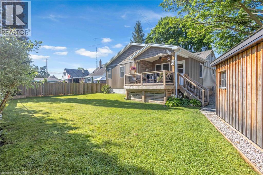 71 Alexander Drive, Brantford, ON - Outdoor With Deck Patio Veranda