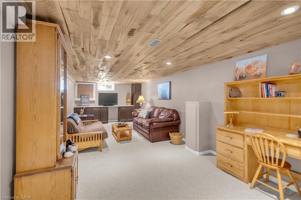 71 Alexander Drive, Brantford, ON - Indoor