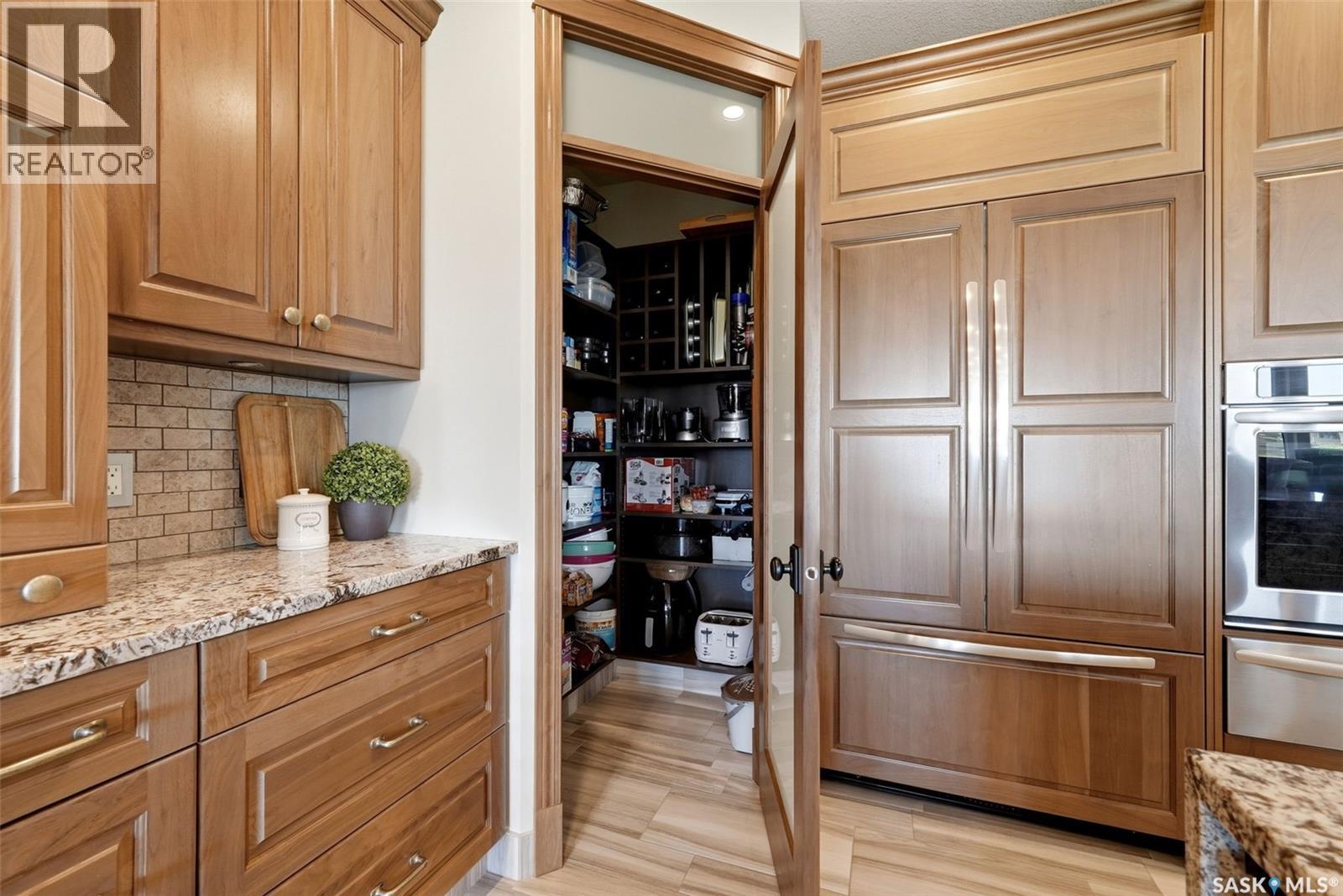 3505 Green Brook Road, Regina, SK - Indoor