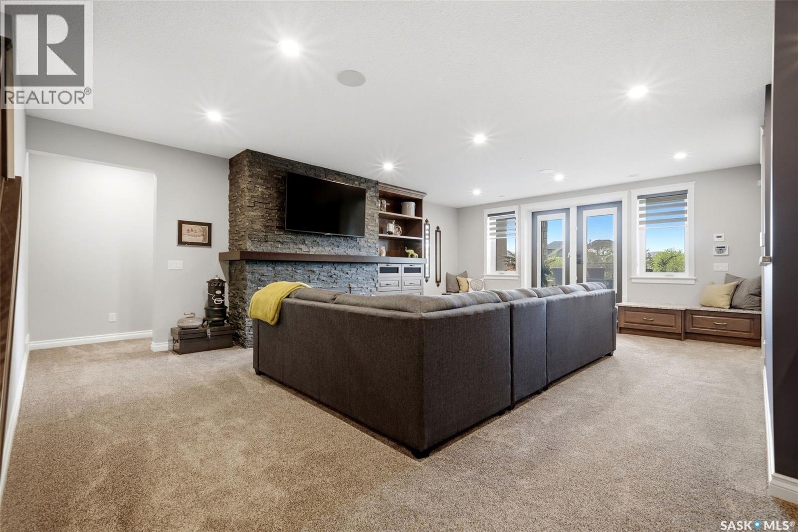 3505 Green Brook Road, Regina, SK - Indoor