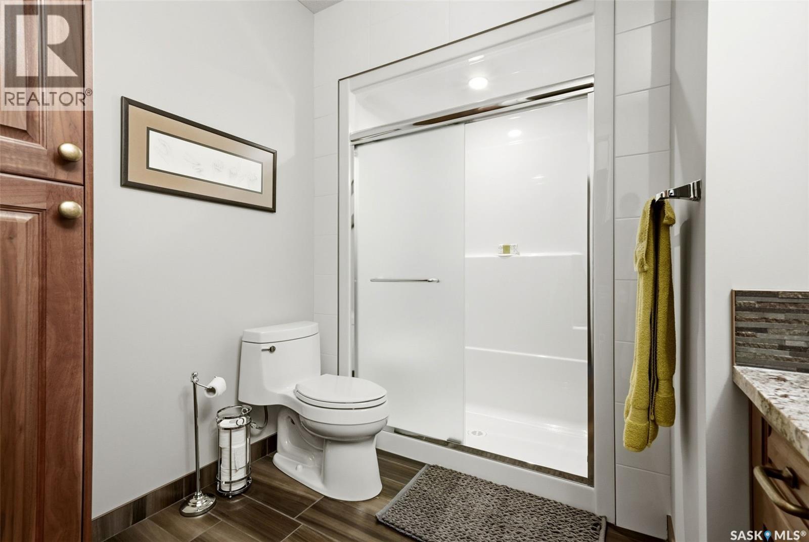 3505 Green Brook Road, Regina, SK - Indoor Photo Showing Bathroom
