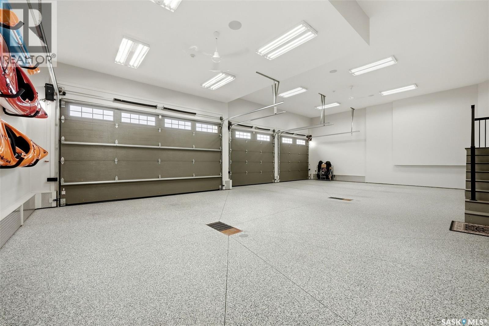 3505 Green Brook Road, Regina, SK - Indoor Photo Showing Garage
