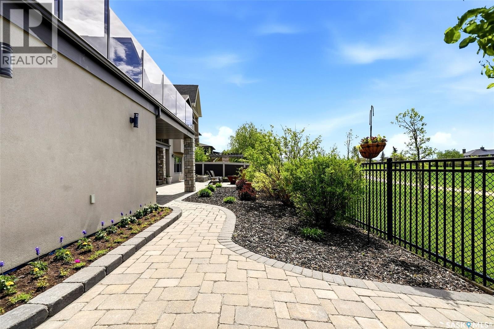 3505 Green Brook Road, Regina, SK - Outdoor