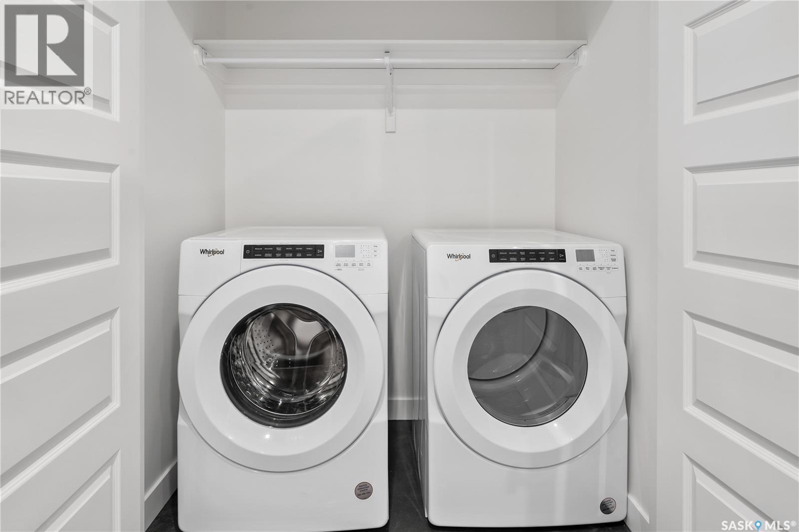 2960 Green Turtle Road, Regina, SK - Indoor Photo Showing Laundry Room