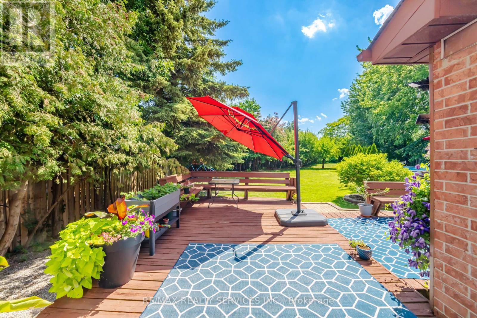 8 Paramount Place, Brampton, ON - Outdoor With Deck Patio Veranda