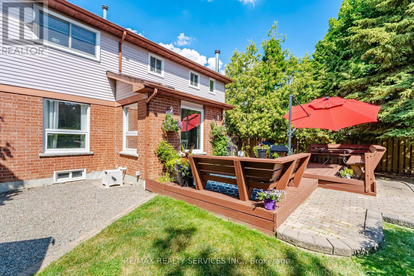8 Paramount Place, Brampton, ON - Outdoor With Deck Patio Veranda