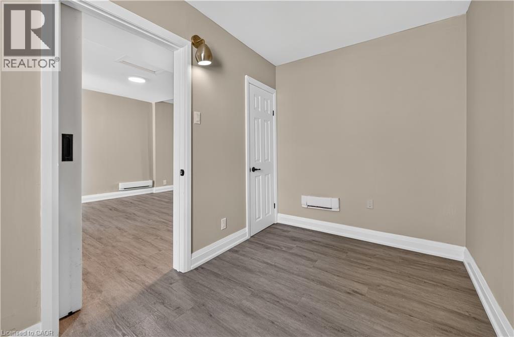 332 East Avenue N, Hamilton, ON - Indoor Photo Showing Other Room