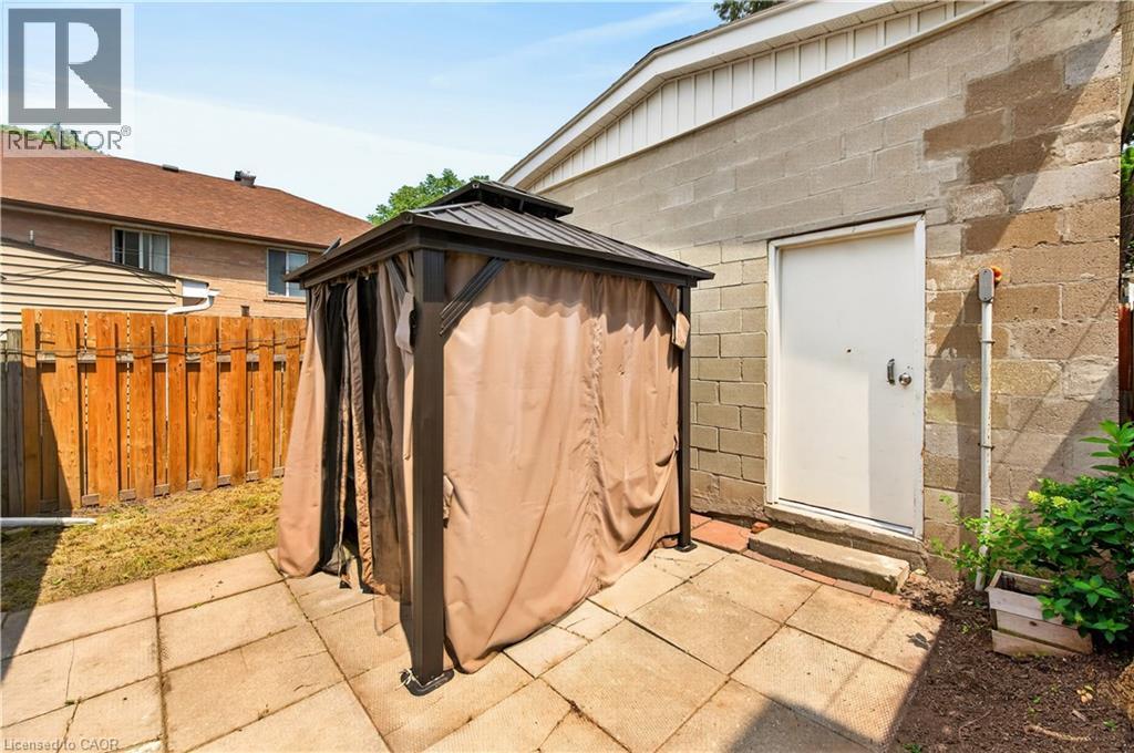 332 East Avenue N, Hamilton, ON - Outdoor With Exterior