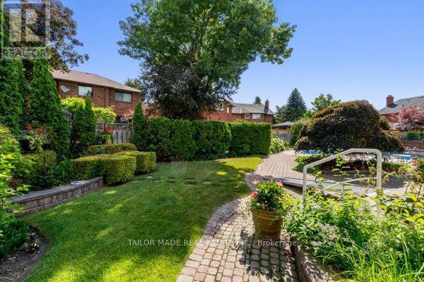 3 Stonegate Drive, Brampton, ON - Outdoor