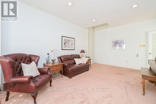3 Stonegate Drive, Brampton, ON - Indoor