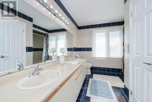 3 Stonegate Drive, Brampton, ON - Indoor Photo Showing Bathroom