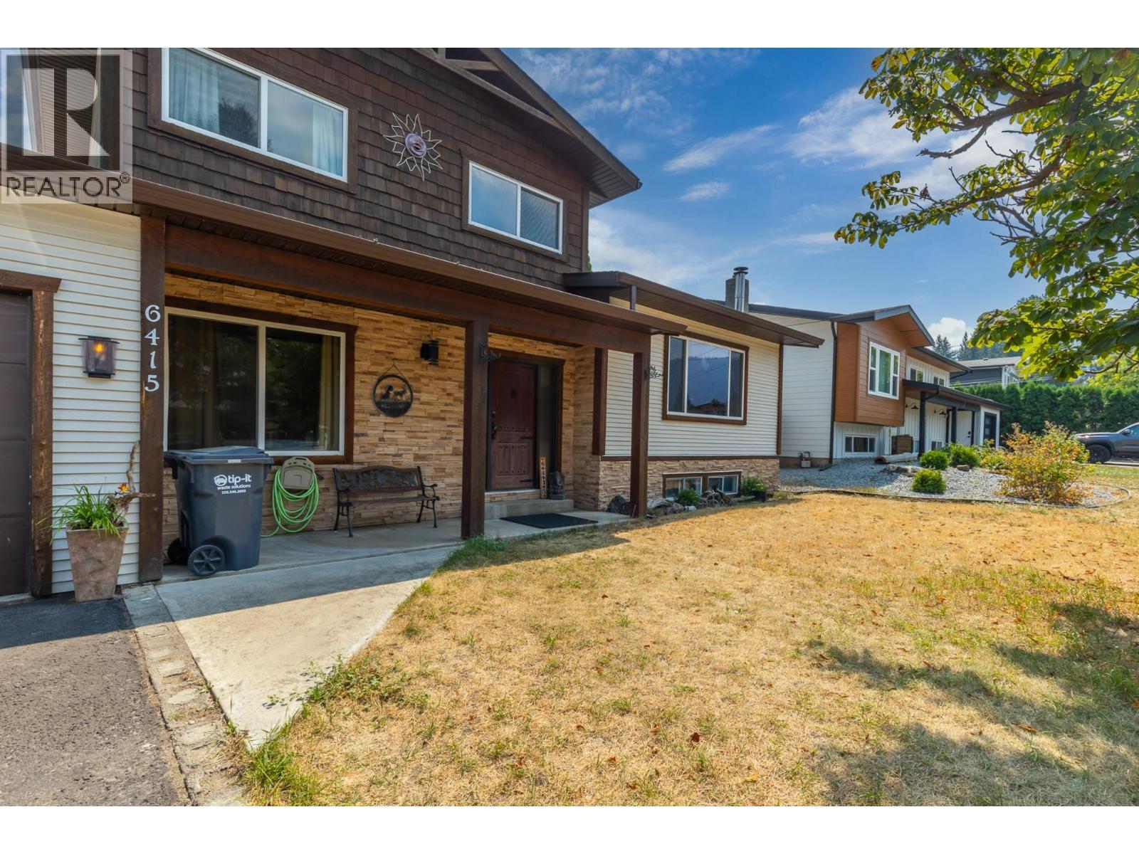 6415 Glendora Way, Coldstream, BC - Outdoor