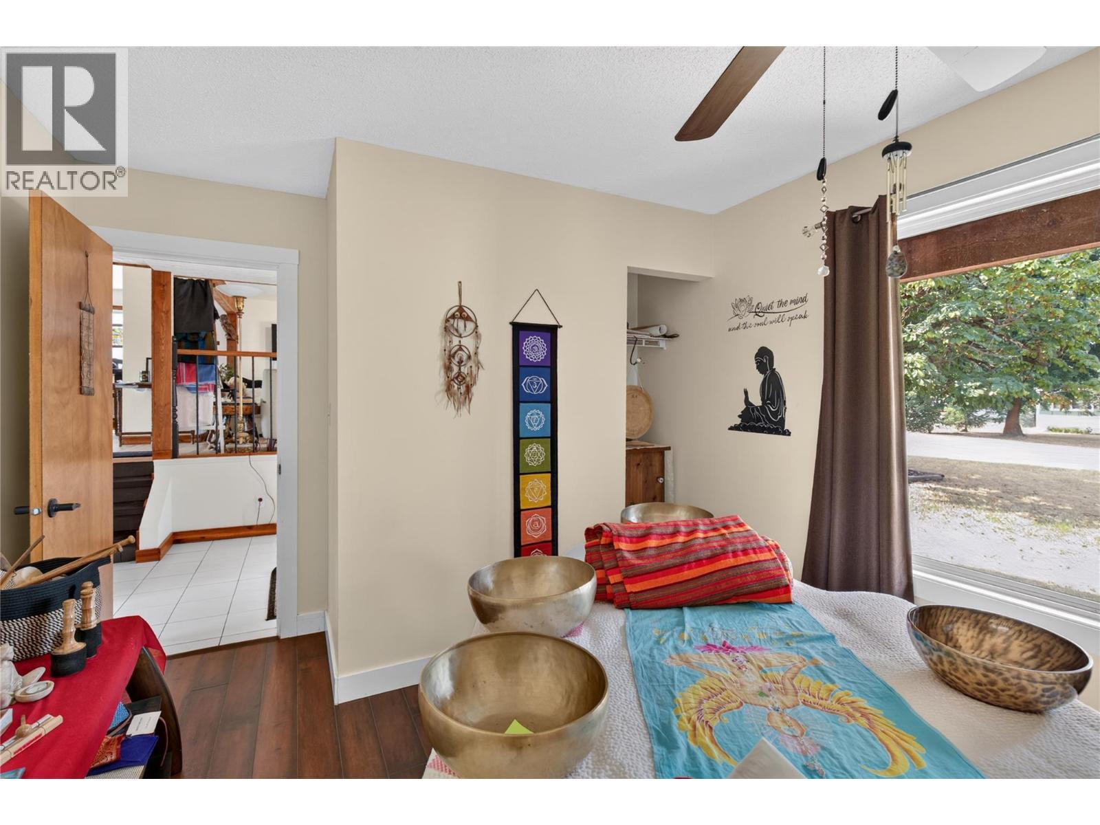 6415 Glendora Way, Coldstream, BC - Indoor