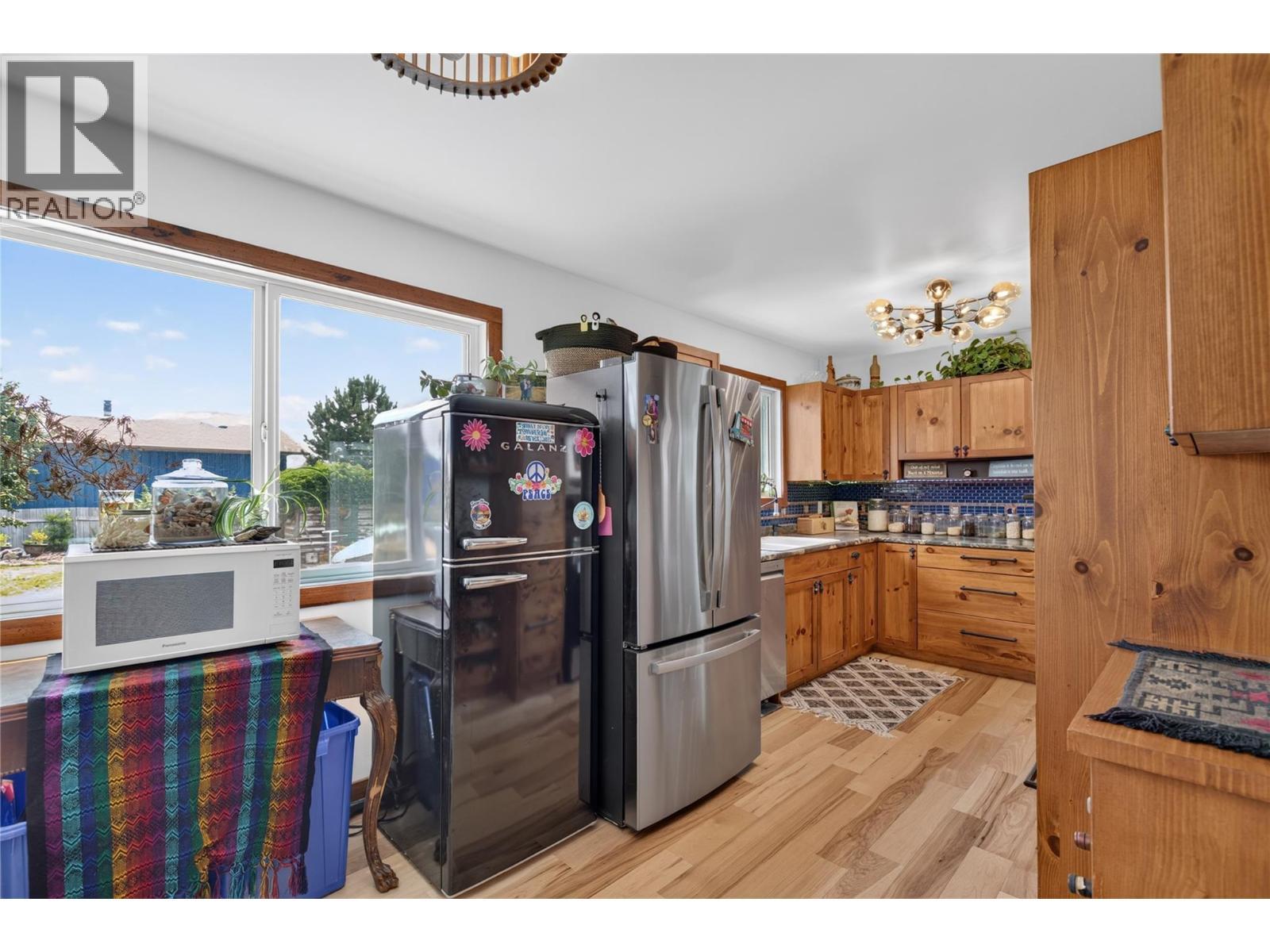 Kitchen - 6415 Glendora Way, Coldstream, BC - Indoor