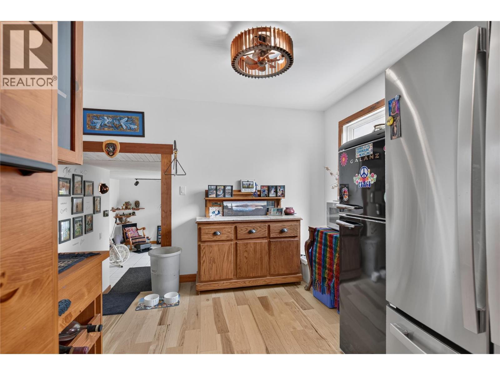 6415 Glendora Way, Coldstream, BC - Indoor