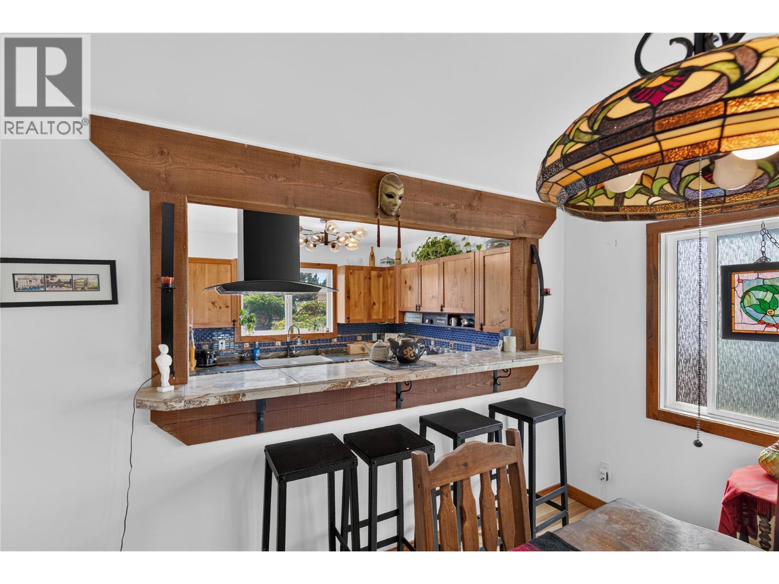 6415 Glendora Way, Coldstream, BC - Indoor