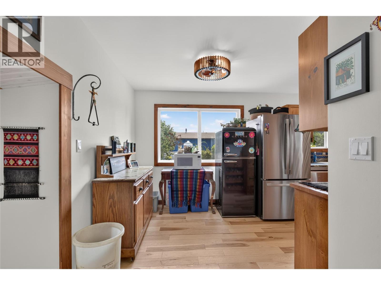 6415 Glendora Way, Coldstream, BC - Indoor