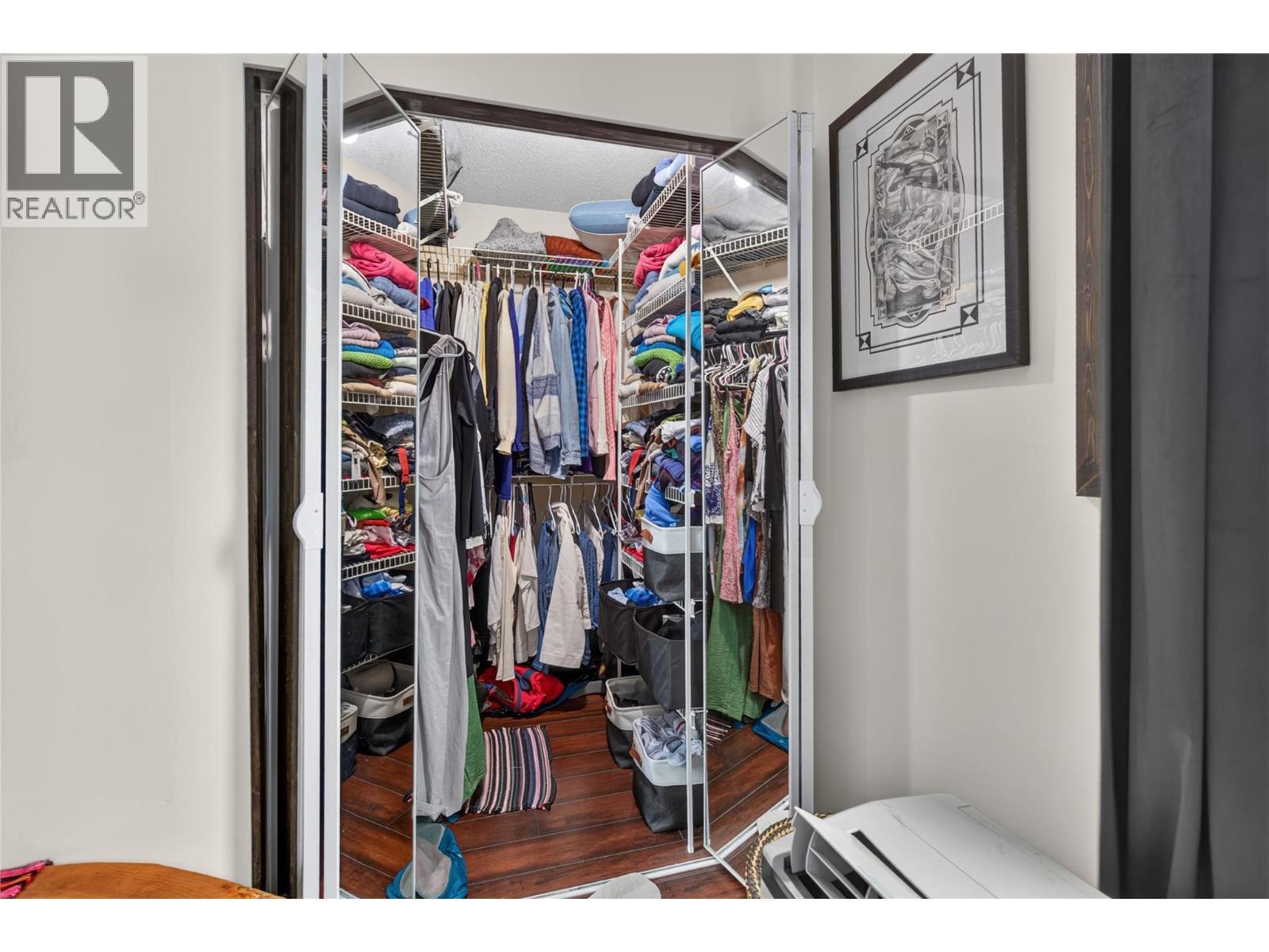 6415 Glendora Way, Coldstream, BC - Indoor With Storage