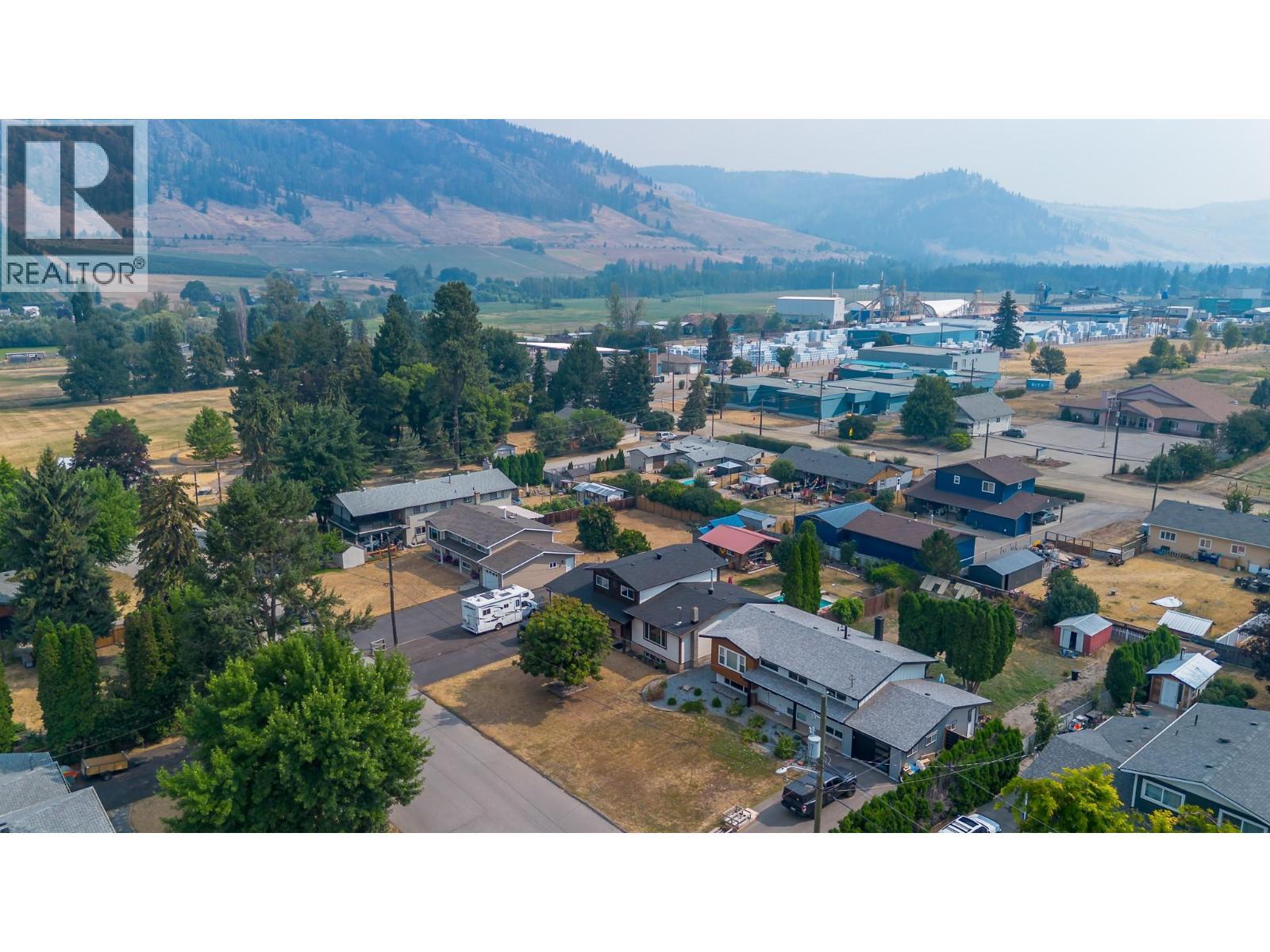 6415 Glendora Way, Coldstream, BC - Outdoor With View