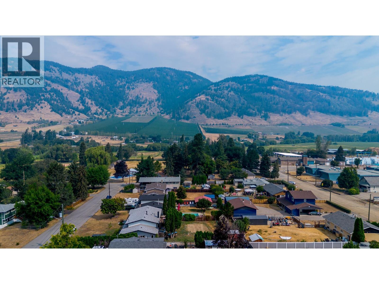 6415 Glendora Way, Coldstream, BC - Outdoor With View