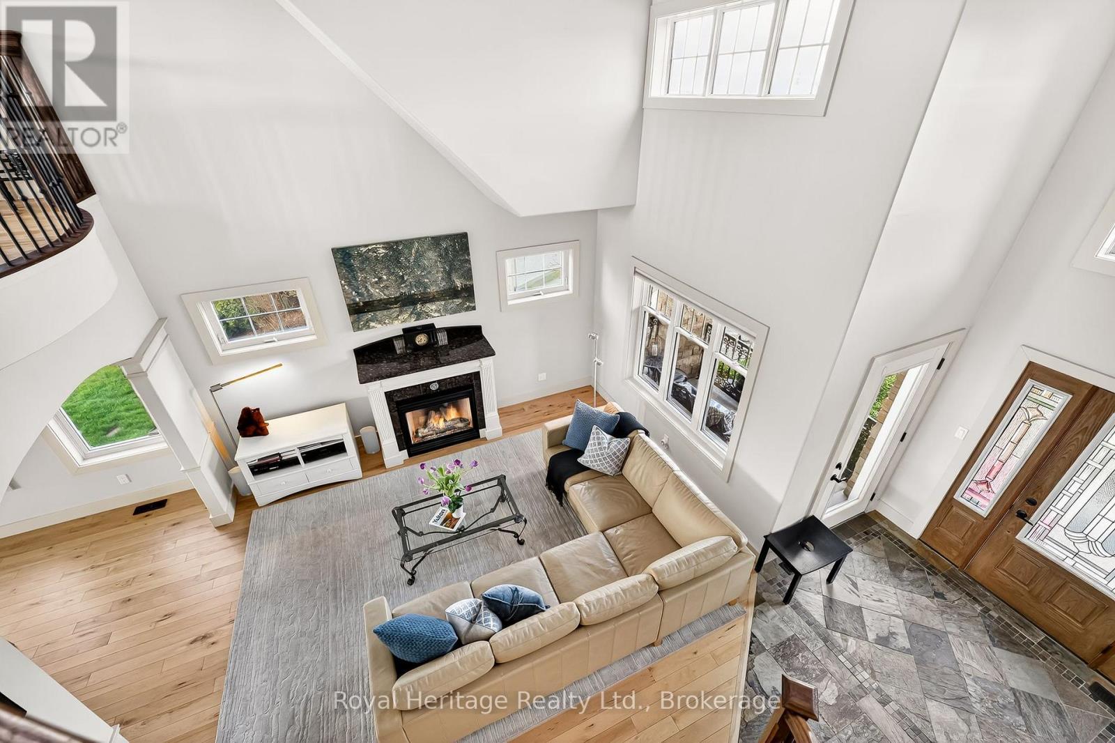 32 Edgewater Drive, Brighton, ON - Indoor With Fireplace