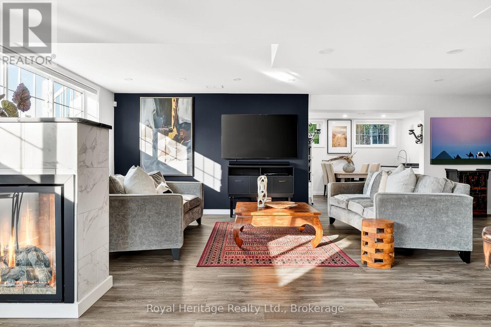 32 Edgewater Drive, Brighton, ON - Indoor Photo Showing Living Room