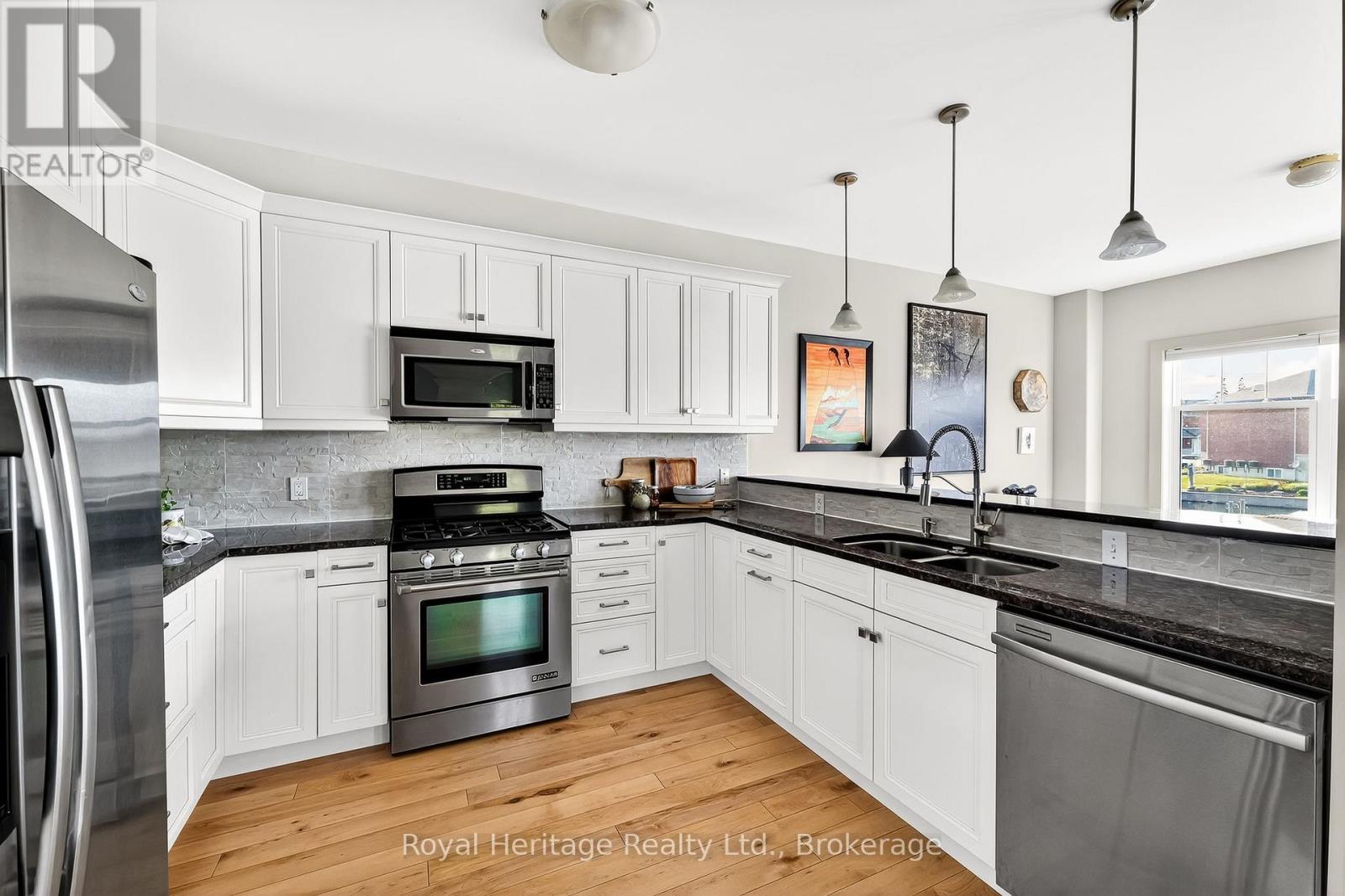 32 Edgewater Drive, Brighton, ON - Indoor Photo Showing Kitchen With Stainless Steel Kitchen With Double Sink