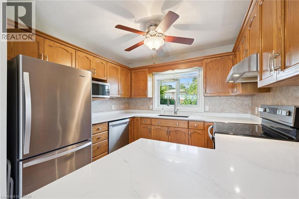 187 Westchester Drive, Kitchener, ON - Indoor Photo Showing Kitchen