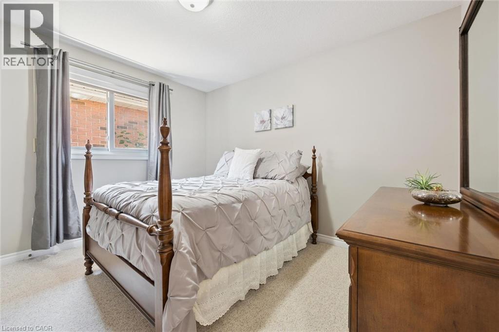 187 Westchester Drive, Kitchener, ON - Indoor Photo Showing Bedroom