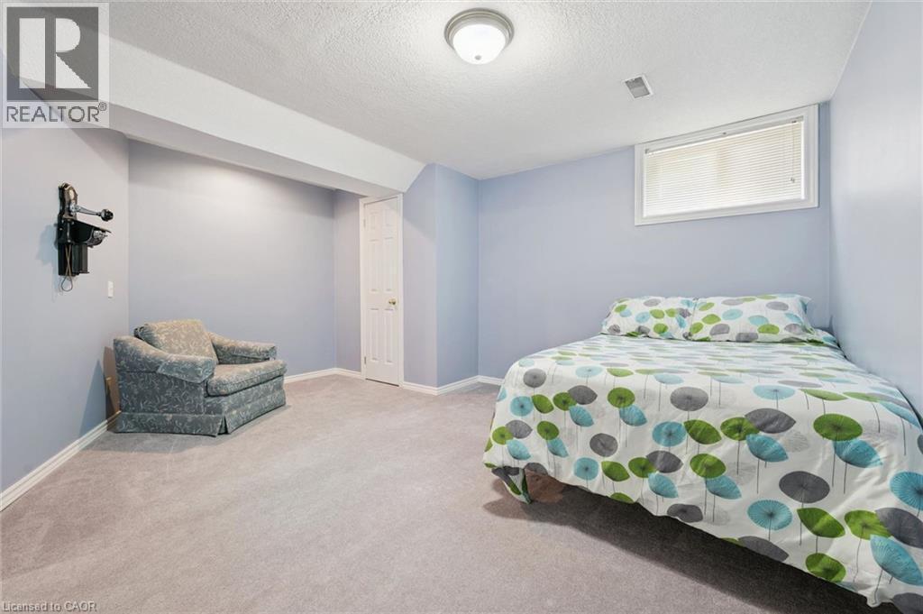 Just needs a false wall or privacy screen. - 187 Westchester Drive, Kitchener, ON - Indoor Photo Showing Bedroom