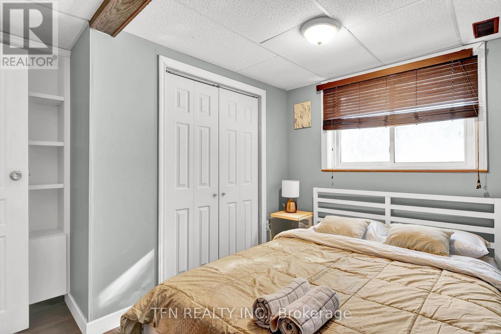 322 Concession Road W, Tiny, ON - Indoor Photo Showing Bedroom