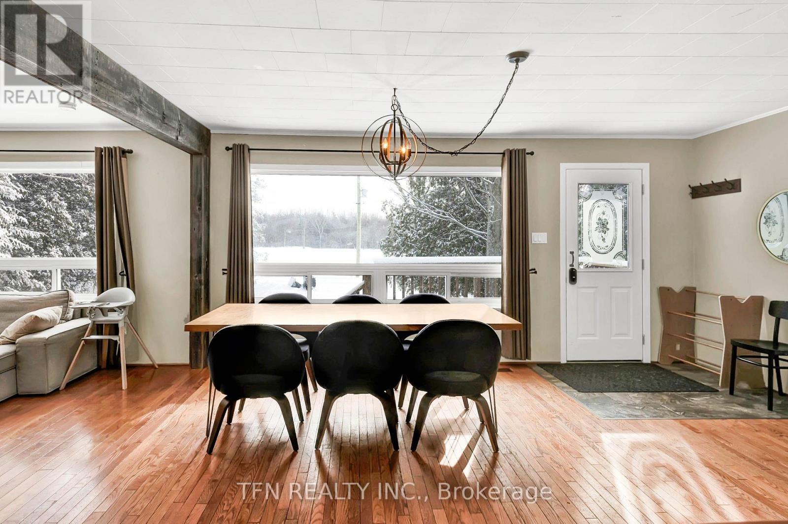 322 Concession Road W, Tiny, ON - Indoor Photo Showing Other Room