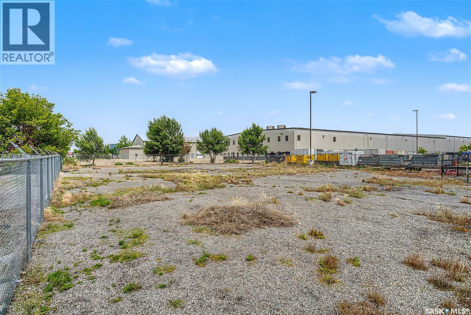 560 Dewdney Avenue E, Regina, SK