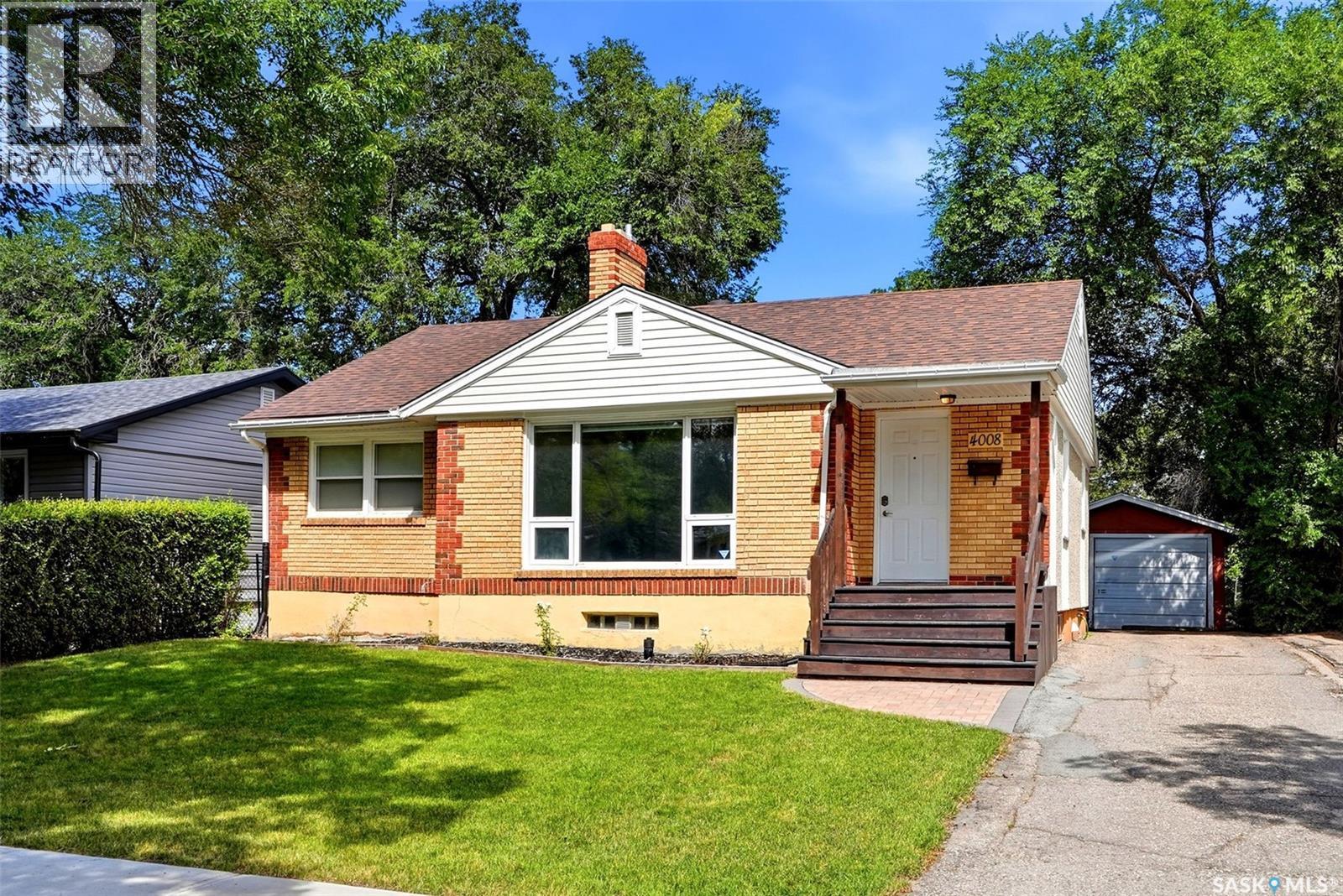 4008 Regina Avenue, Regina, SK - Outdoor