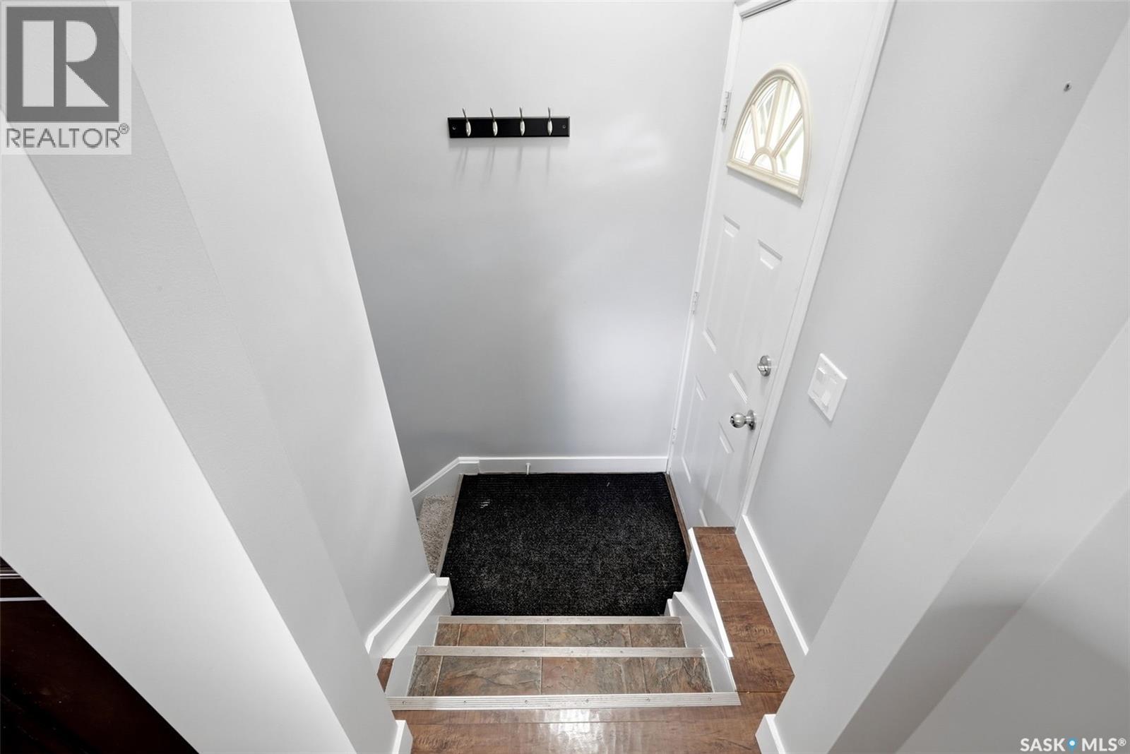 4008 Regina Avenue, Regina, SK - Indoor Photo Showing Other Room