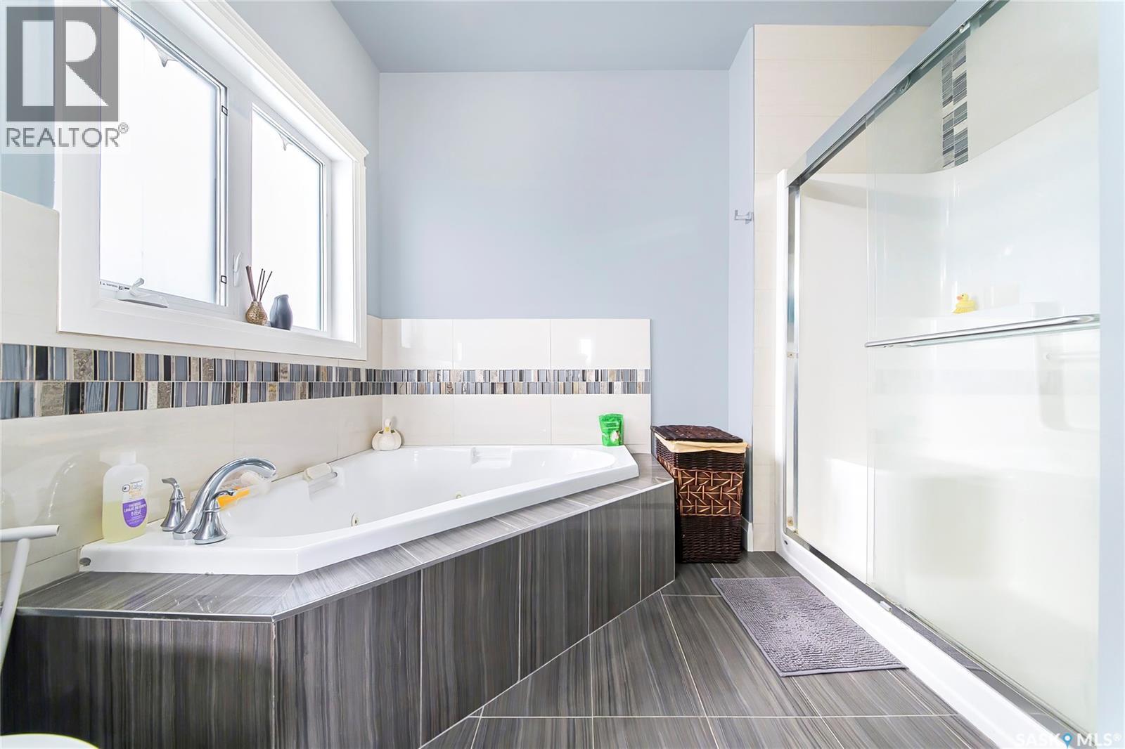 733 Gowan Road, Warman, SK - Indoor Photo Showing Bathroom